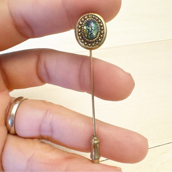 Vintage Dragons Breath Stickpin Golden Jelly Opal Victorian Raised Relief - Picture 3 of 10